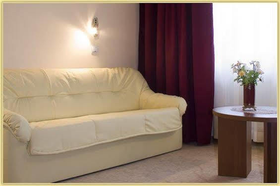 Hotel Orizont Călimăneşti Zimmer foto